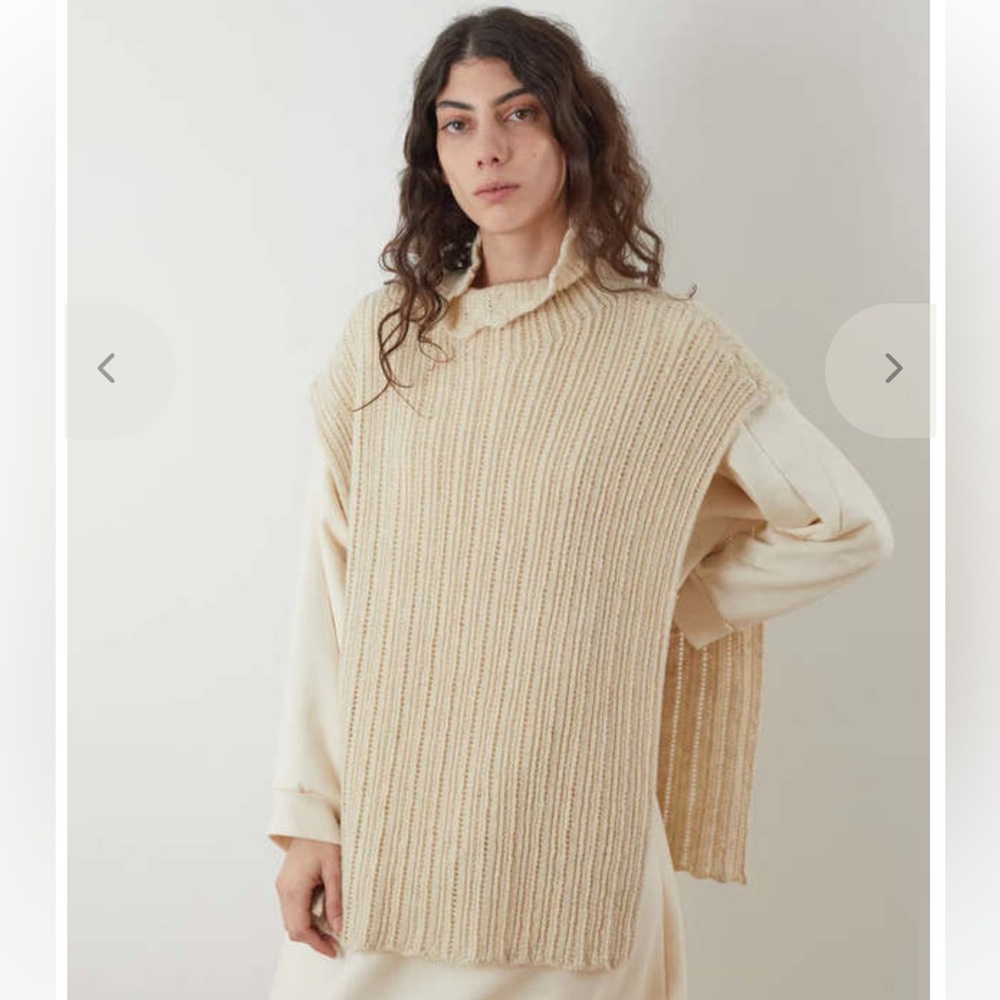 Wol Hide Lace Open Vest in ecru